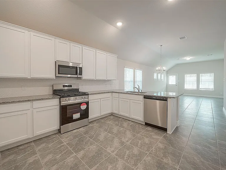 40712 Guillemont Ln — Photo 13
