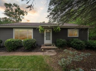 764 Dunreath St, Walled Lake, MI 48390