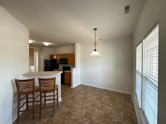 4237 Coulter Xing — Photo 4