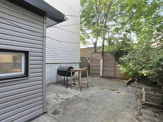 Rented by Jaytee America LLC | media 10