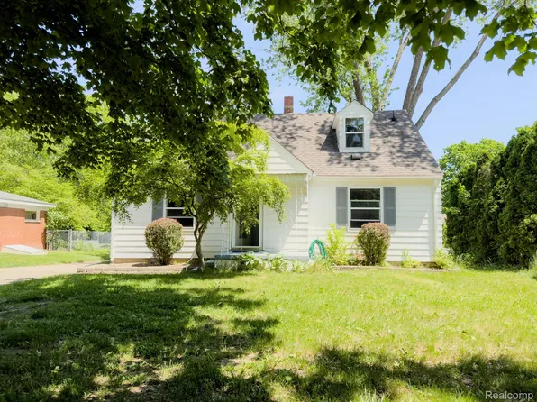 925 E Main St, Flushing, MI 48433