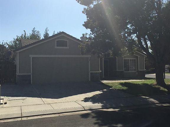 2nd image of 788 Cherry Hills Ct