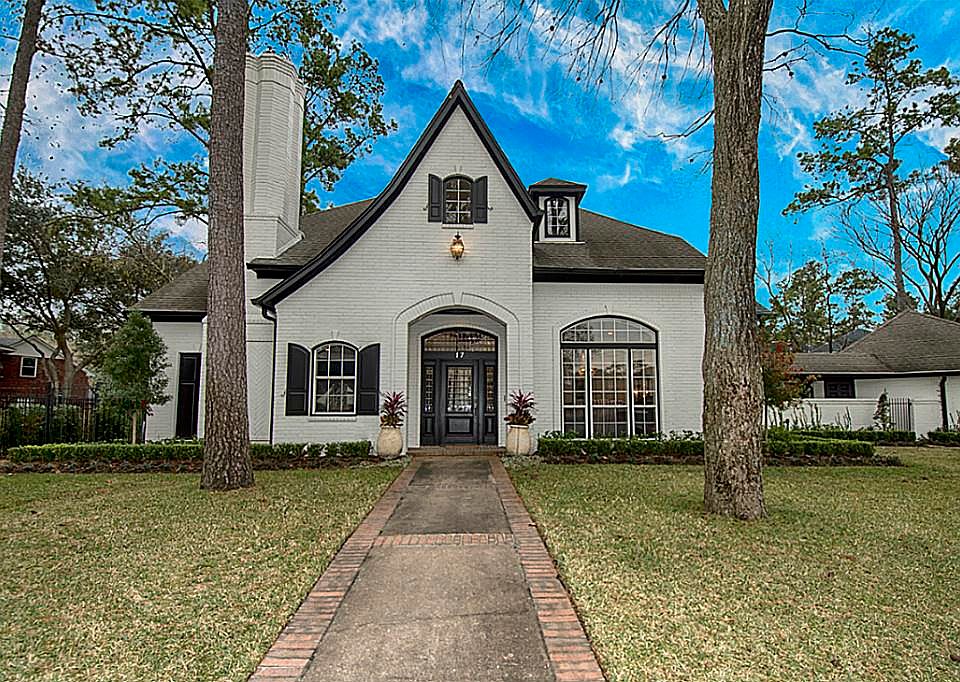 1st image of 17 Woodsborough Cir