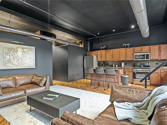 5th image of 2015 Grand Blvd APT 222