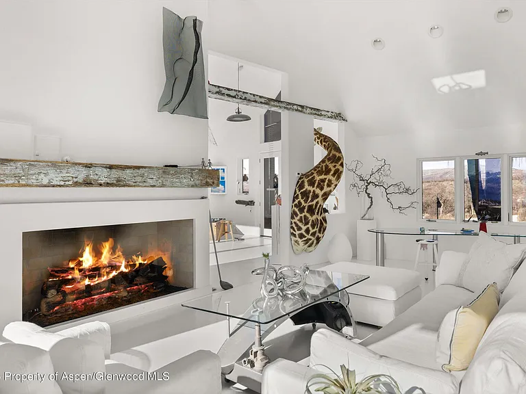 2103 Ten Peaks Mesa Rd — Photo 10