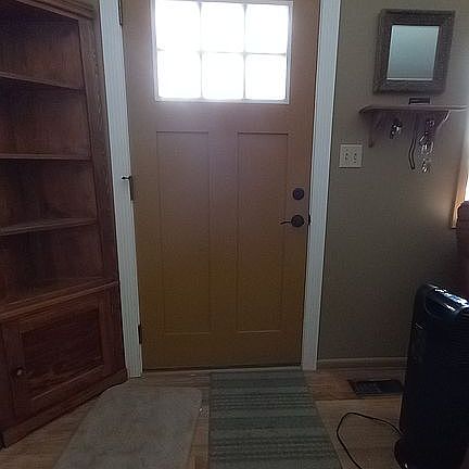 5th image of 1010 Wilkes Dr