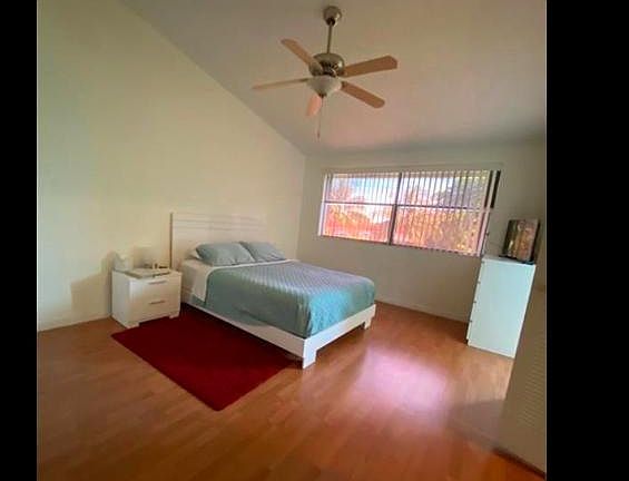 5th image of 1236 NW 50th St