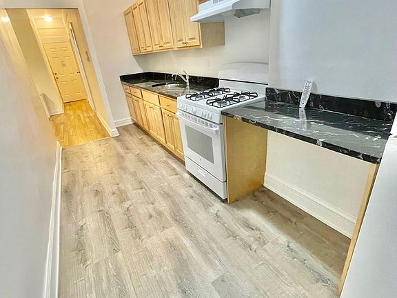 2nd image of 53-15 Roosevelt Ave #2R