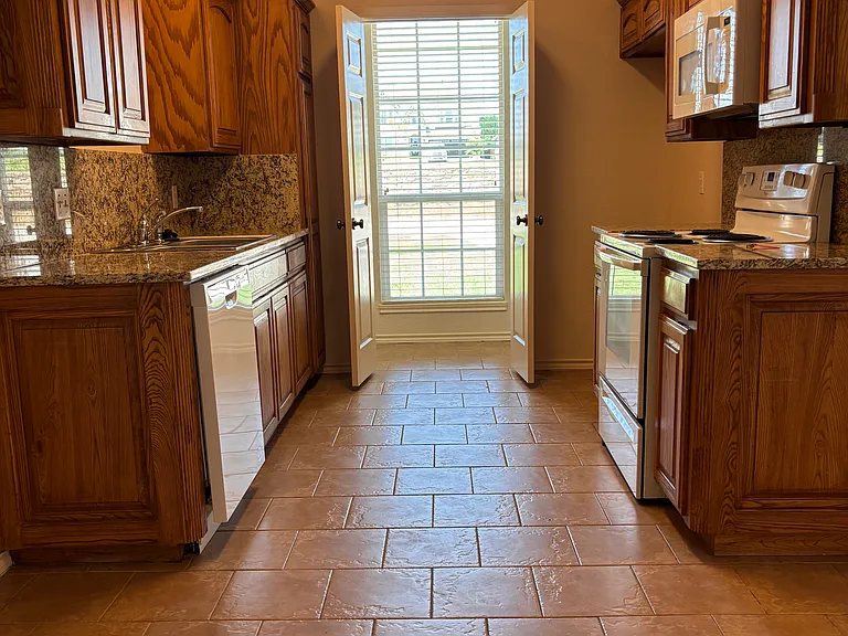 967 Underwood Rd — Photo 8