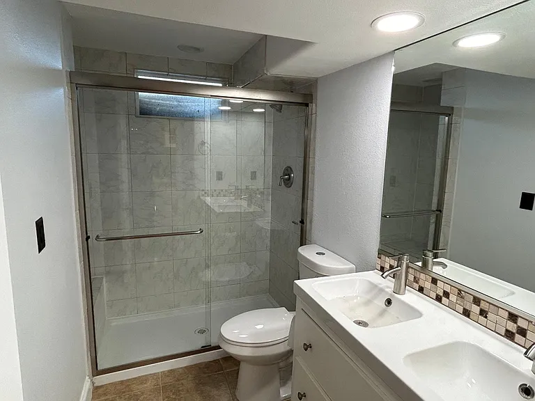 283 Maximus Dr — Photo 10