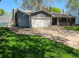 112 Crestview Dr, Park View, IA 52748