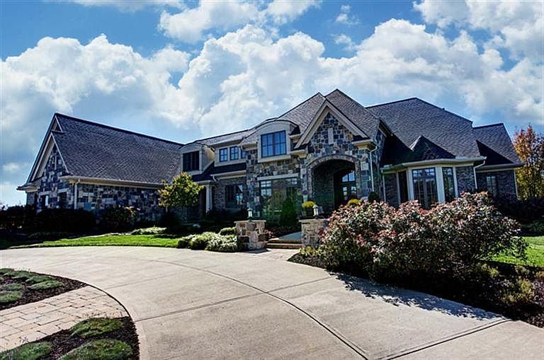 1st image of 4331 Willow Creek Cir