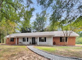 158 R C Rd, Conehatta, MS 39057