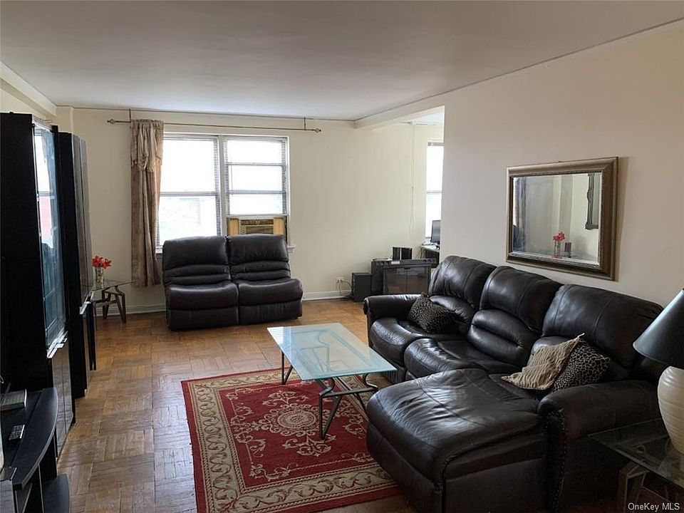 1st image of 101 Ellwood Ave APT 6C