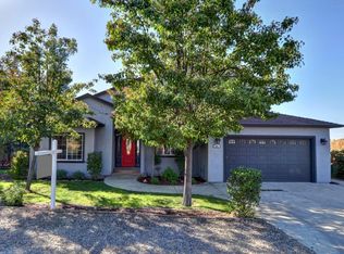 30 Cormorant Dr, Wallace, CA 95254