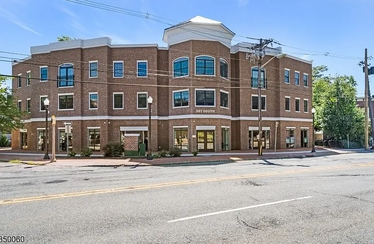 501 South Ave #215 — Photo 1
