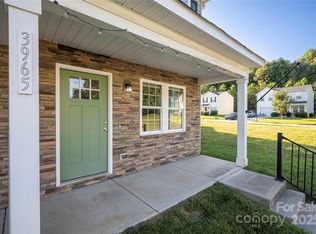 3965 Hemingway Dr NW, Hickory, NC 28601