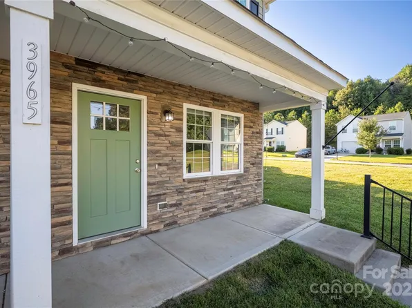 3965 Hemingway Dr NW, Hickory, NC 28601