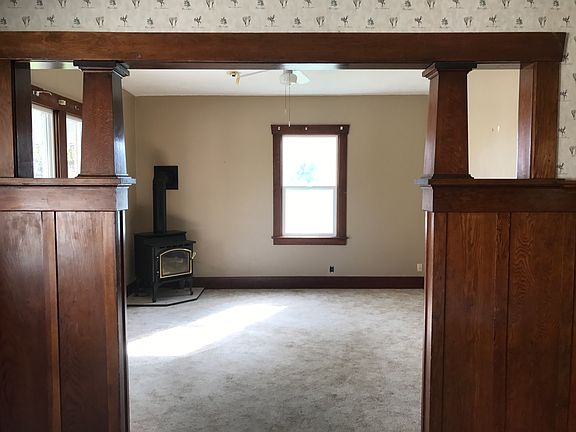 4th image of 1380 S 45 W