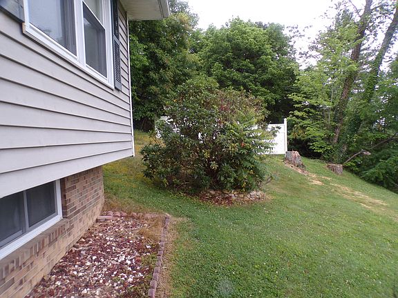 4th image of 506 Chestnut Dr