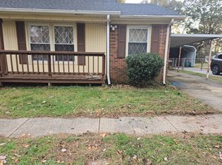 2801 Dalecrest Dr, Charlotte, NC 28269