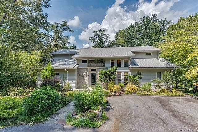 1st image of 14 Glenolden Dr
