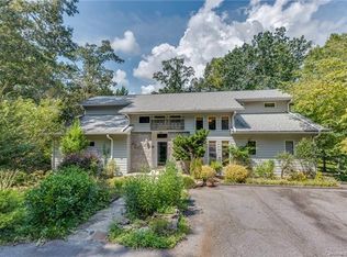 14 Glenolden Dr, Landrum, SC 29356