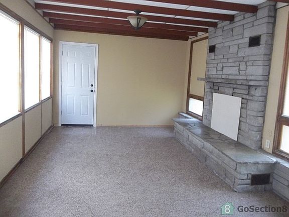 3rd image of 9769 Lorna Ln