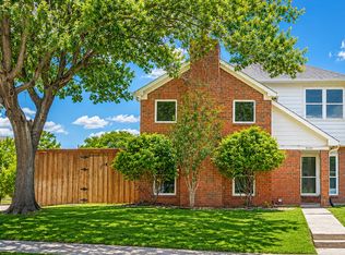 4201 Phoenix Dr, Carrollton, TX 75010