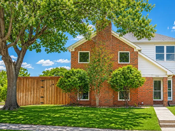 4201 Phoenix Dr, Carrollton, TX 75010