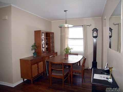4th image of 21 Woodward St