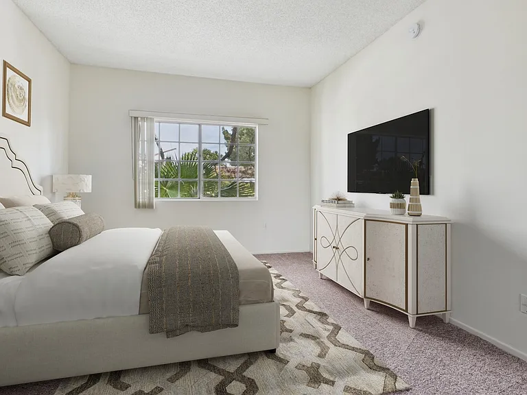 11641 Valley Spring Lane Apartments — Photo 7