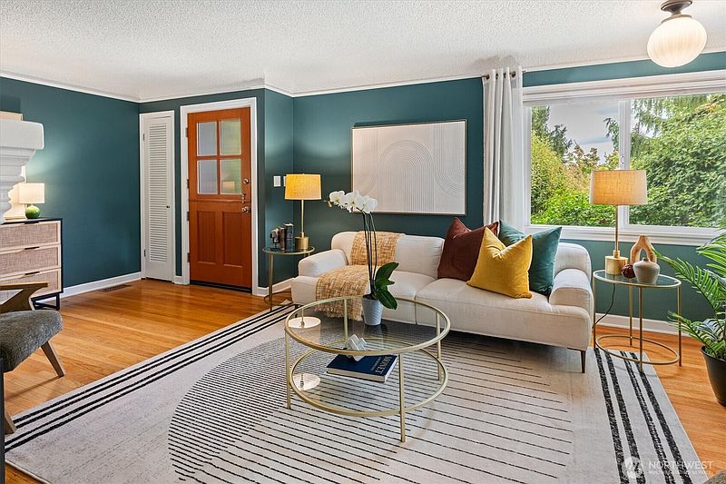 4th image of 7915 34th Avenue SW
