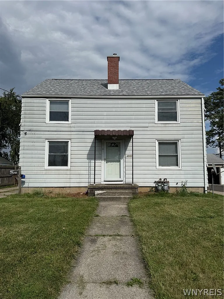 4 bed, 2.0 bath, 1612 sqft, $2,800 — Photo 1