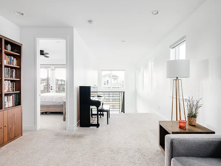 6010 N Perth St — Photo 16