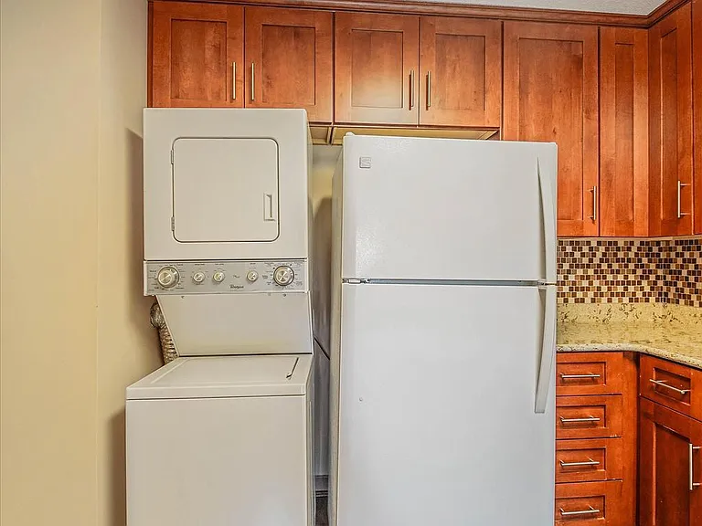8360 Greensboro Dr #208 — Photo 22