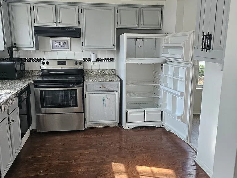 9044 Bonham Cir — Photo 20