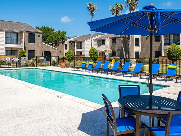 Captain's Landing Apartments, 3102 69th St #G10, Galveston, TX 77551