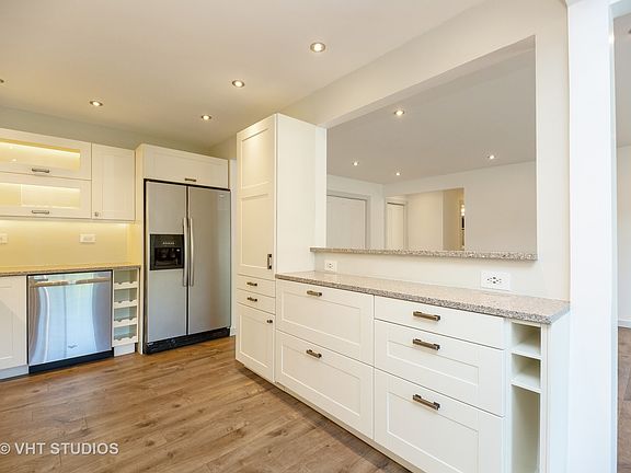 4th image of 2431 E Brandenberry Ct APT 1R