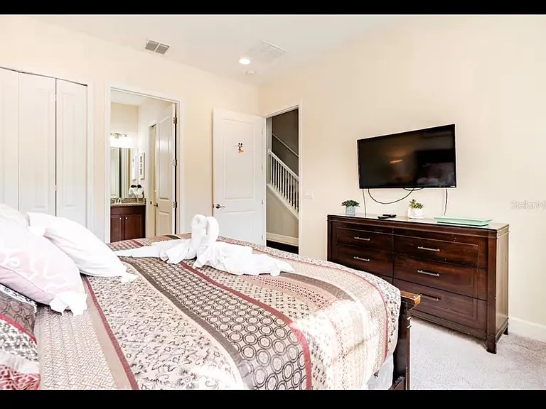 354 Captiva Dr — Photo 17