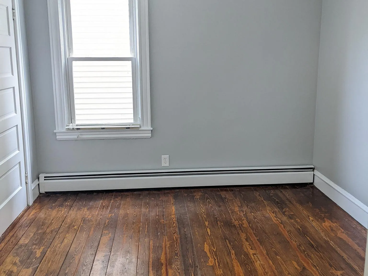 3 bed, 1004 sqft, $2,350 — Photo 4
