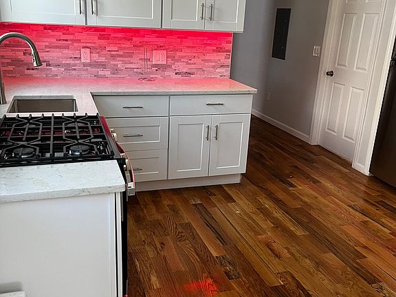2nd image of 21 Dodd Ter Floor 2