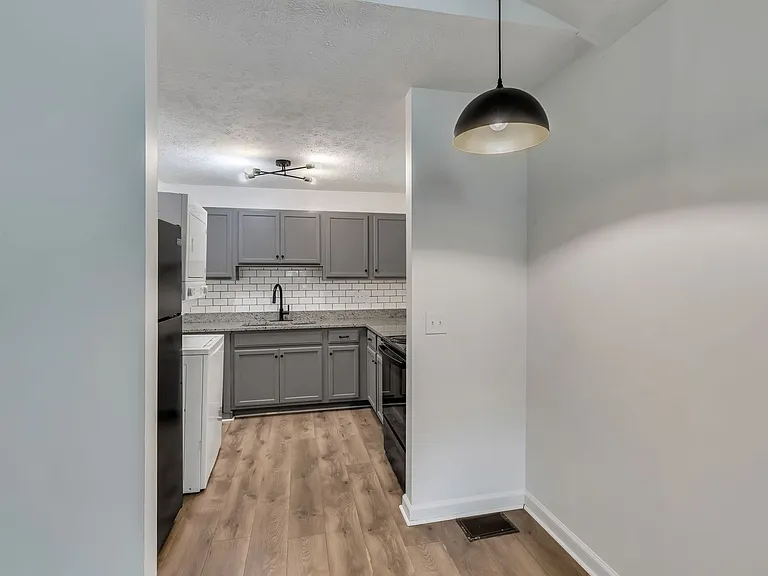 2601 Morganmeade Dr — Photo 6