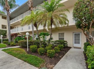 3245 Cypress Glen Way APT 504, Naples, FL 34109