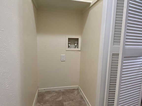 5th image of 1205 Quail Valley Ln
