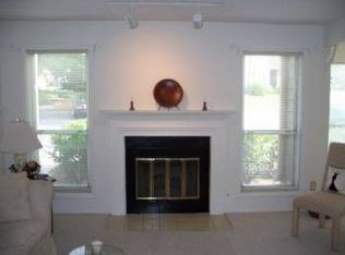 1001 Canyon Point Cir, Roswell, GA 30076