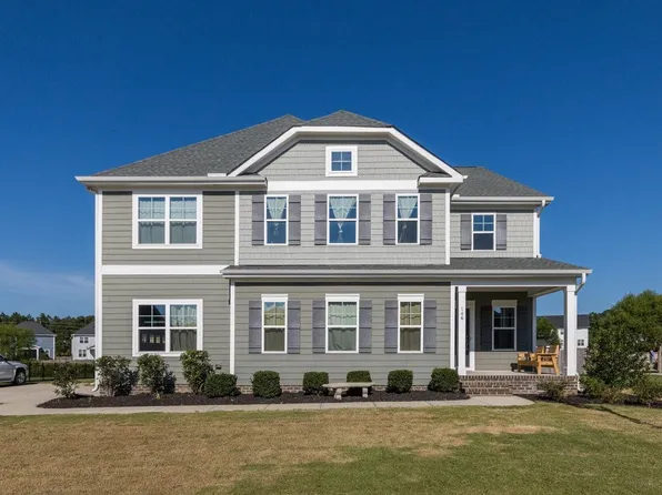 146 S Parliament Way, Clayton, NC 27520