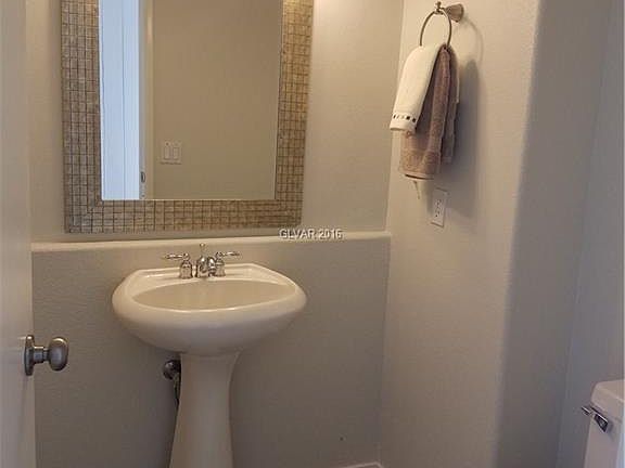 3rd image of 1527 Council Bluff Ln