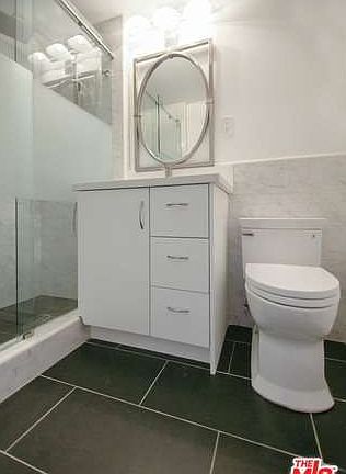 5th image of 865 Comstock Ave APT 7F