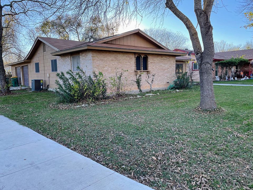 1st image of 223 Royal Dr